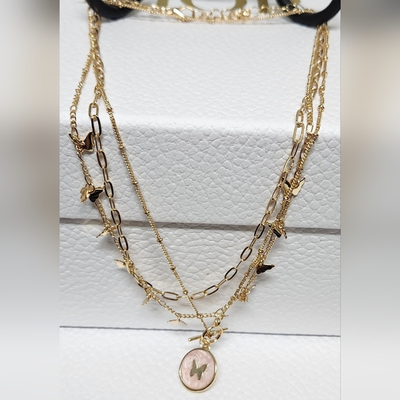 JOSSLYNN JEWELRY 3 Layer Gold-Tone Butterfly and Ring Set NWT - Picture 9 of 16